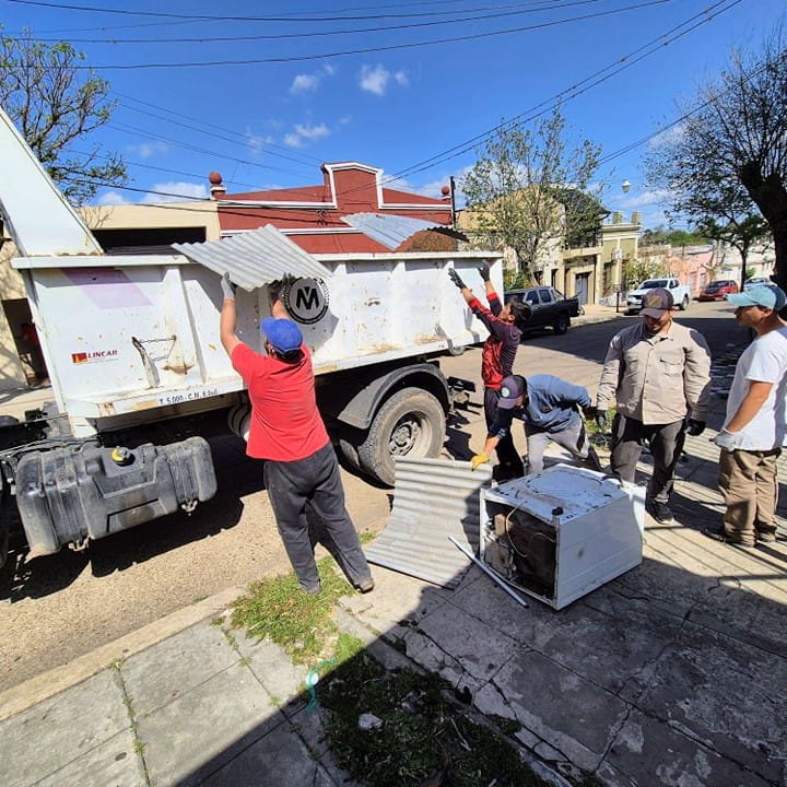 Misión Dengue: continúan los operativos de descacharrado en distintos barrios